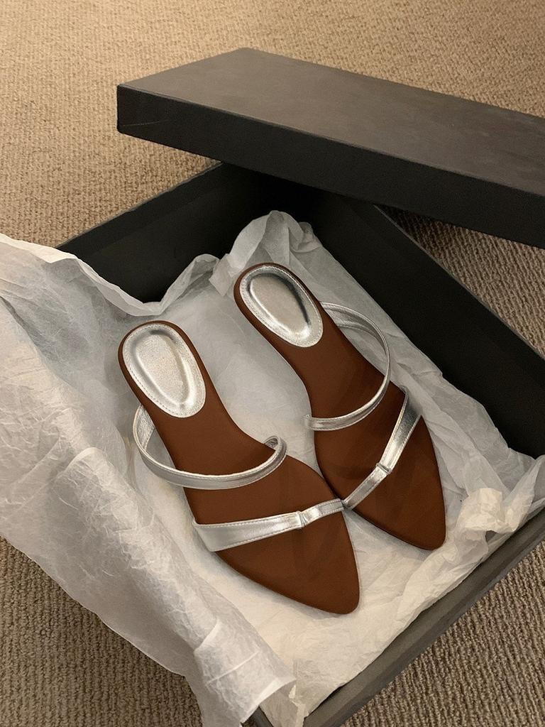 Versatile word with low-heeled slippers women wear new simple fashion temperament cool slippers