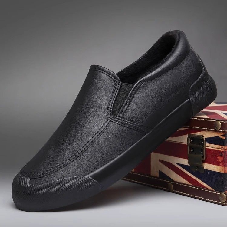 

Флисовые утепленные кожаные повседневные туфли зимние чехлы для ног теплые хлопковые туфли мужские нескользящие водонепроницаемые кеды модные простые мужские туфли 38