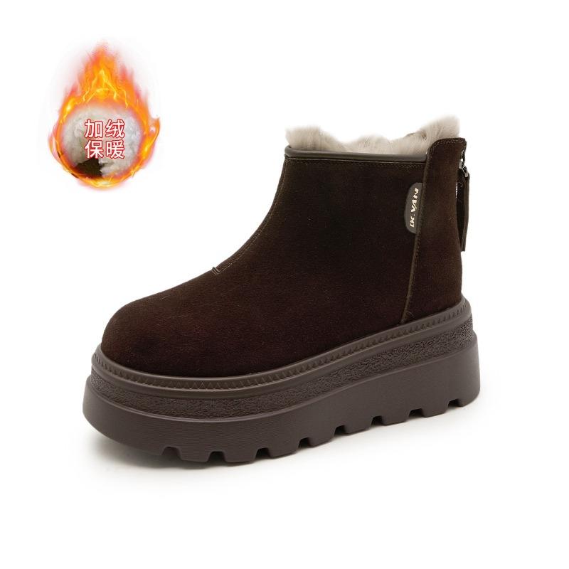 Thick-soled snow boots women's winter new leisure sports fashion short boots versatile short thermal women's boots
