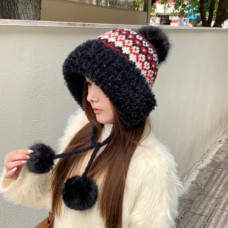 Autumn and winter new Fair Island knitted hat fashionable big head circumference fleece ear protector wool hat casual face small pullover hat