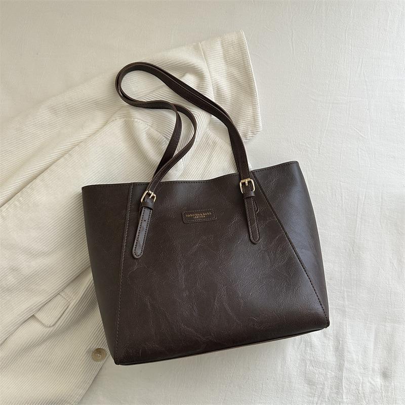 

Однотонная сумка-тоут для通勤, новая высококачественная летняя сумка-тоут на подмышку большой вместимости, женская сумка коричневый