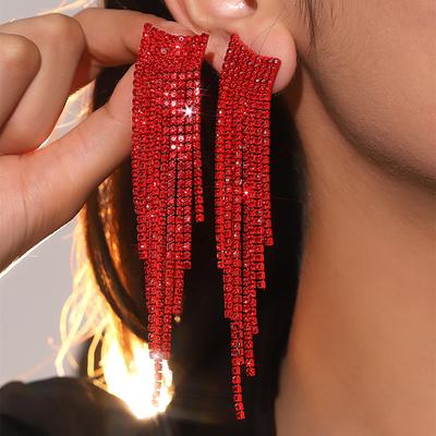 Orecchini a frange lunghe con diamanti super brillanti della serie Red per donna, orecchini a bottone dal temperamento raffinato e gioielli per le orecchie