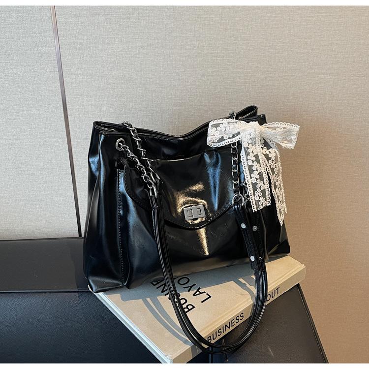 

Сумка премиум-класса женская большой вместимости 2025 новая весна-лето универсальная цепочка сумка-мессенджер повседневная сумка-тоут чёрный