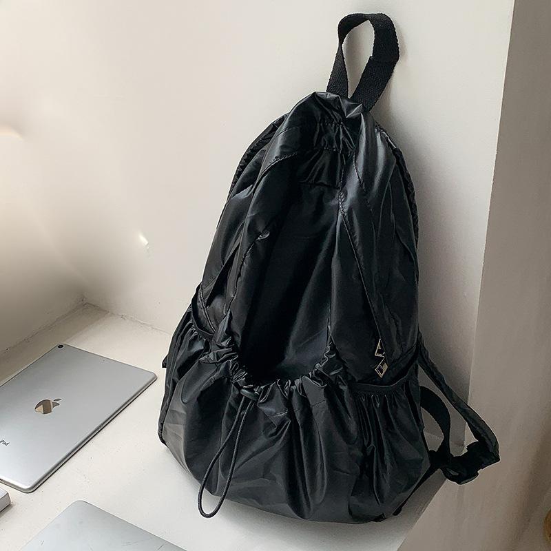

Soft Leather Premium Silver Backpack Korean Version New Niche Design Large Capacity Trendy Girls Backpack чёрный