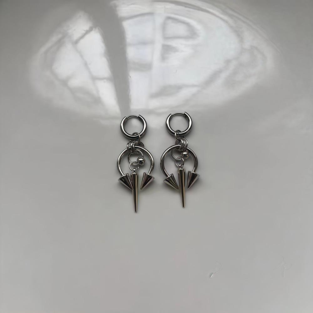 Goth Punk Stainless Steel Triple Cone Spike Rivet Huggie Hoop Earrings for Men Women Dangle Earrings Fashion Streetwear Jewelry