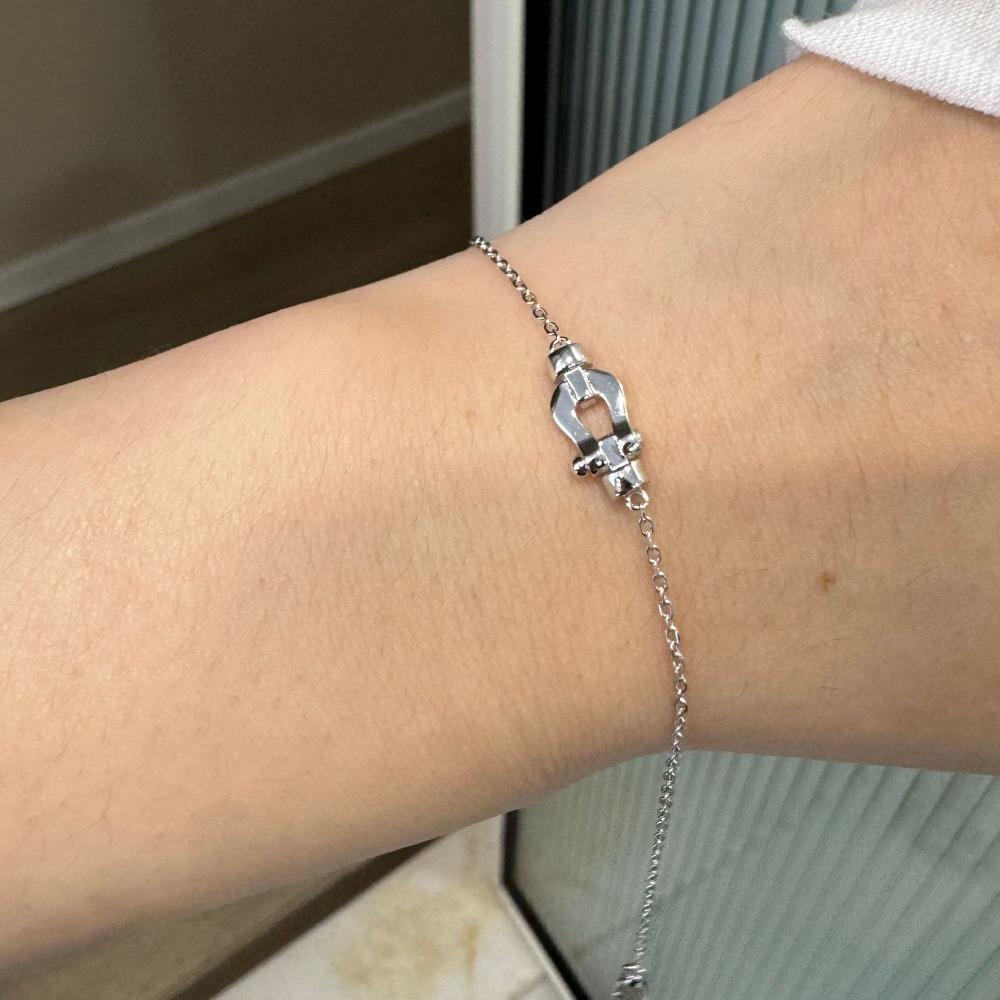 Plně pozlacený 18K růžovým zlatem Párový dárkový náramek s přezkou ve tvaru podkovy písmeno U V Náramek Gypsy Star Náramek s magnetickou přezkou