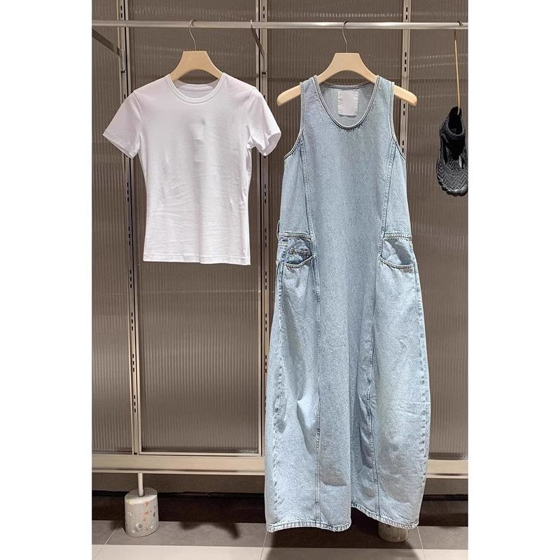 

Скидка первой линии Большая распродажа Выбор утечек 2024 Мода Жареный уличный футболка с коротким рукавом Светло-голубой джинсовый сарафан на подтяжках Наряд Женский Летний Denim back S