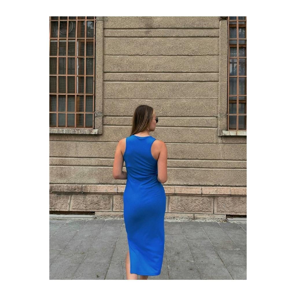 Bleistiftkleid mit Schlitz in Midi-Länge