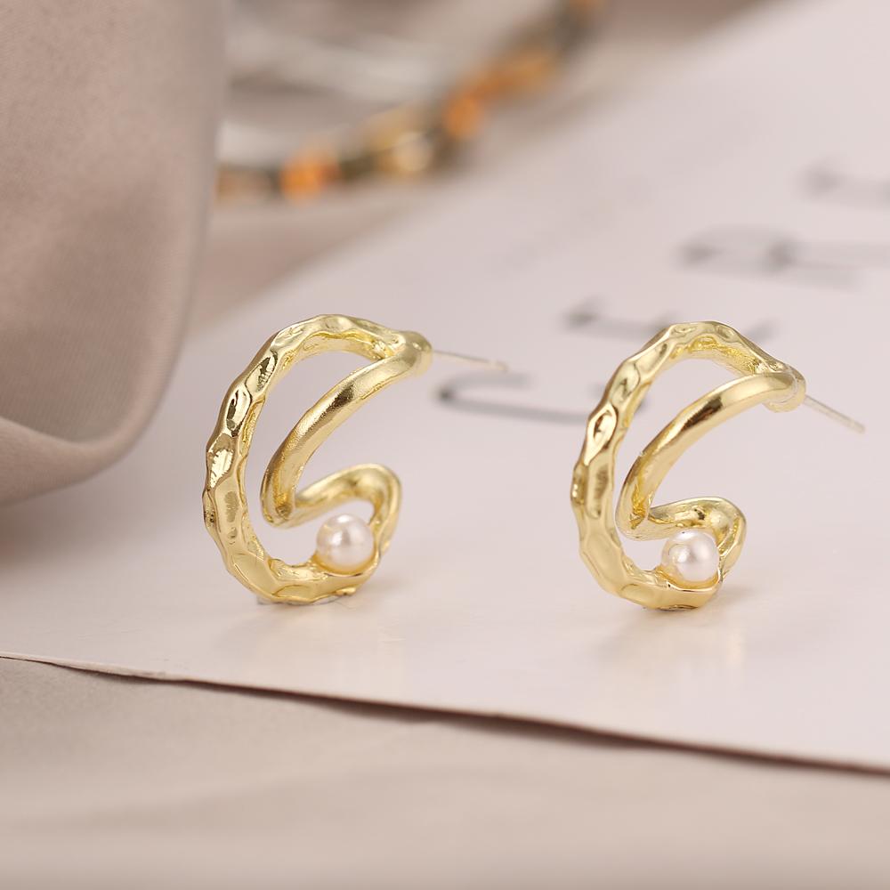 Simple Creative Exaggerated Pineapple Love Heart-shaped Geometric Chain Earrings Women Personality Geometric Girl Earrings