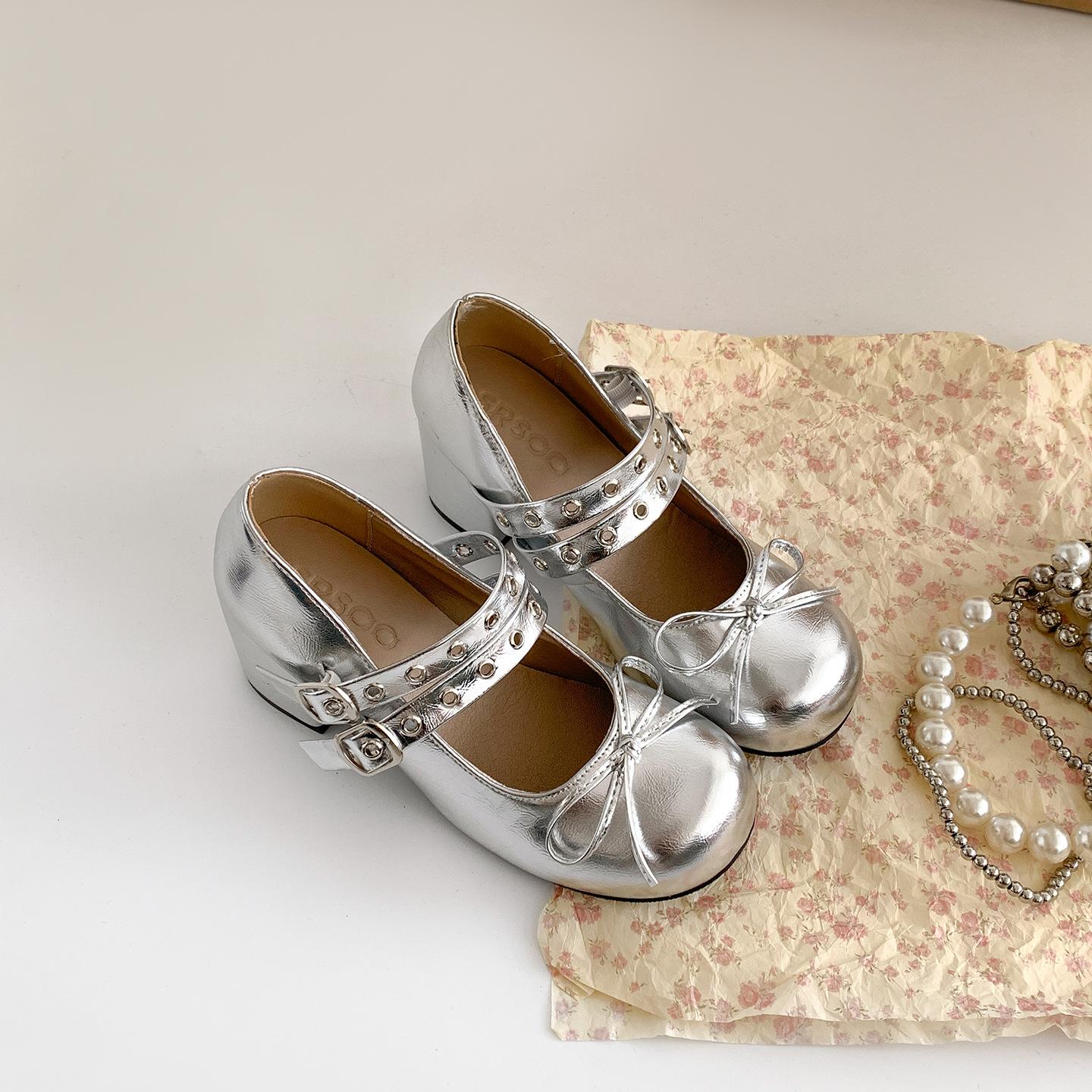 

Fashion temperament white French retro thick heel high heels women s 2025 new summer skirt Mary Jane shoes 40 серебряный