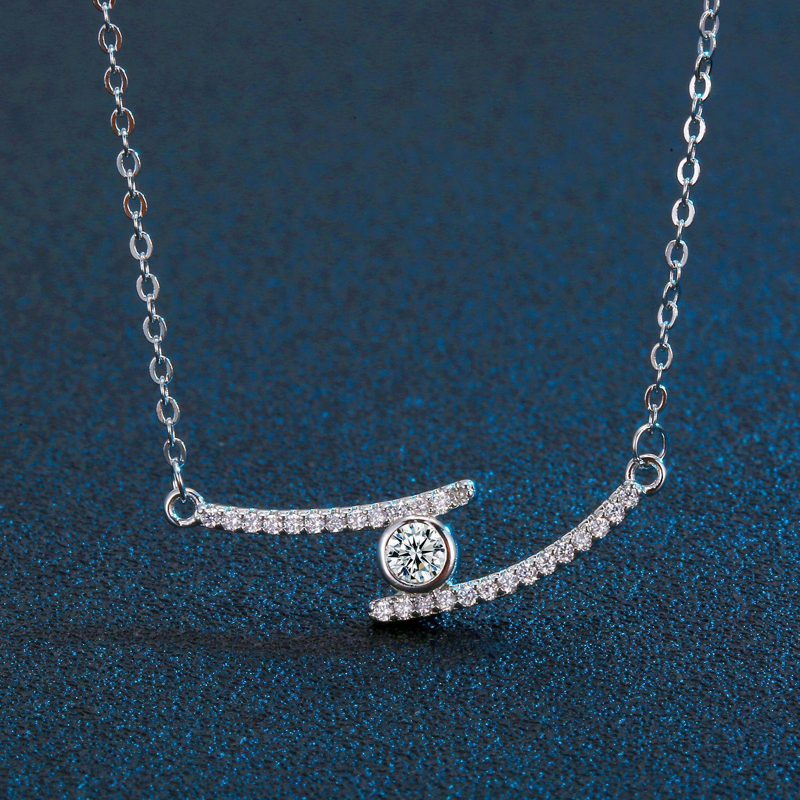 925 Sterling Silver Korean Style Gemini Smile Moissanite Pendant Necklace, 1 Carat 925 Silver