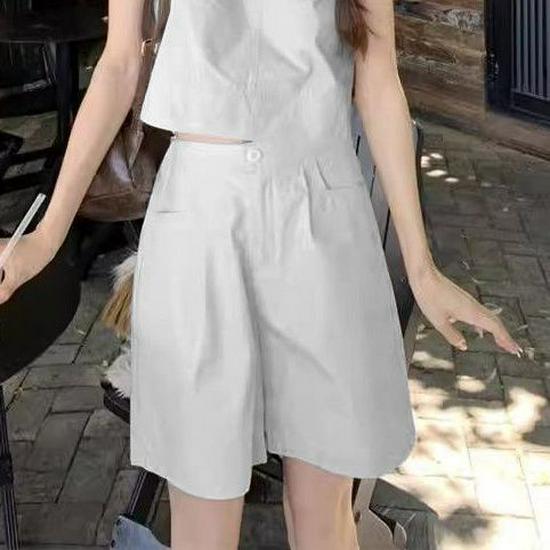 2026 Women's Casual Suit: Loose Vest Top & High-Waist Wide-Leg Shorts Two-Piece Set for Summer