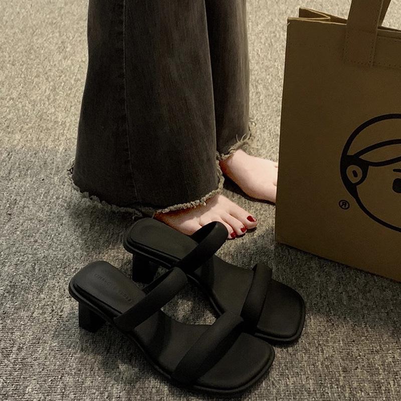 

Туфли на толстом каблуке, однословные крутые тапочки, женские летние 2025 новые модели, модные, французский ретро темперамент, туфли на высоком каблуке женские 40