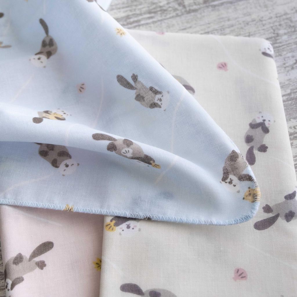 Cute Gauze Hand Towel Soft To the Made In Japan Sea Otter Set, Touch, 100% Cotton, (B. Design, 3-Piece Set)