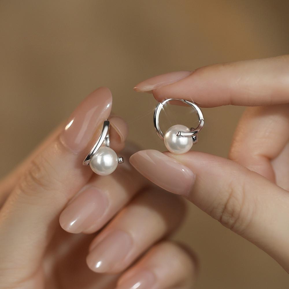 Versatile, Simple, Exquisite Ins Design, Ear Buckle, Female Fashion Temperament, Niche, Light Luxury Earrings
