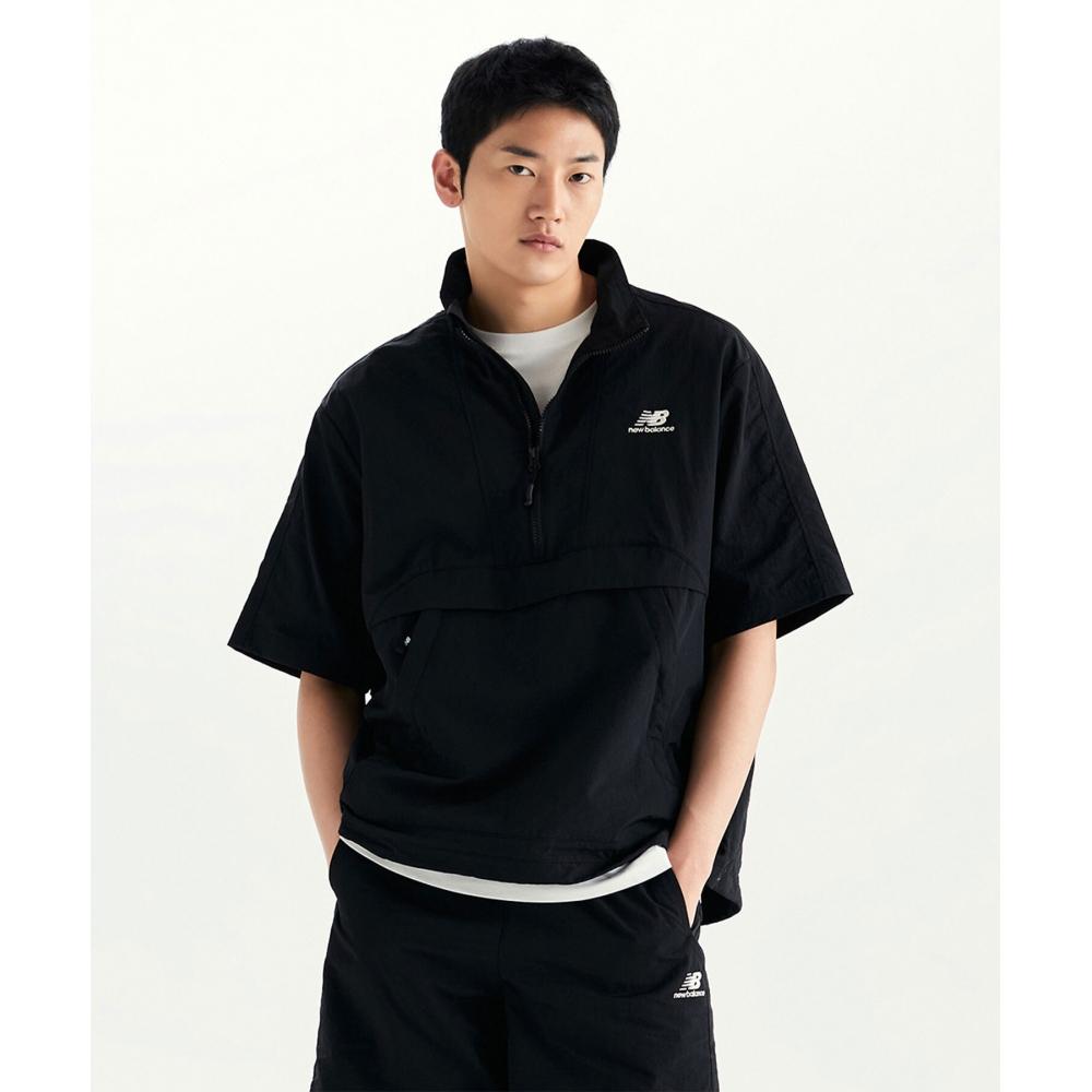 

NEW BALANCE NBNAD32753 Анорак UNI Stan с воротником и короткими рукавами (ЧЕРНЫЙ)
