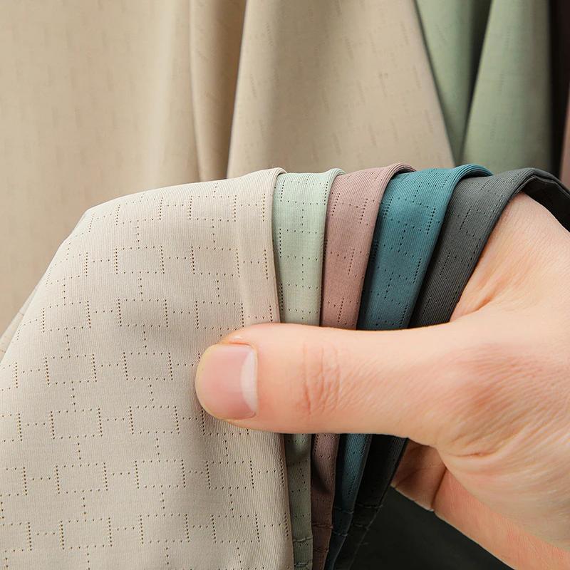 New Men's Business Casual Short Sleeved Shirt with Badge Solid Color Polo Shirt Fashionable Breathable Comfortable Versatile Top