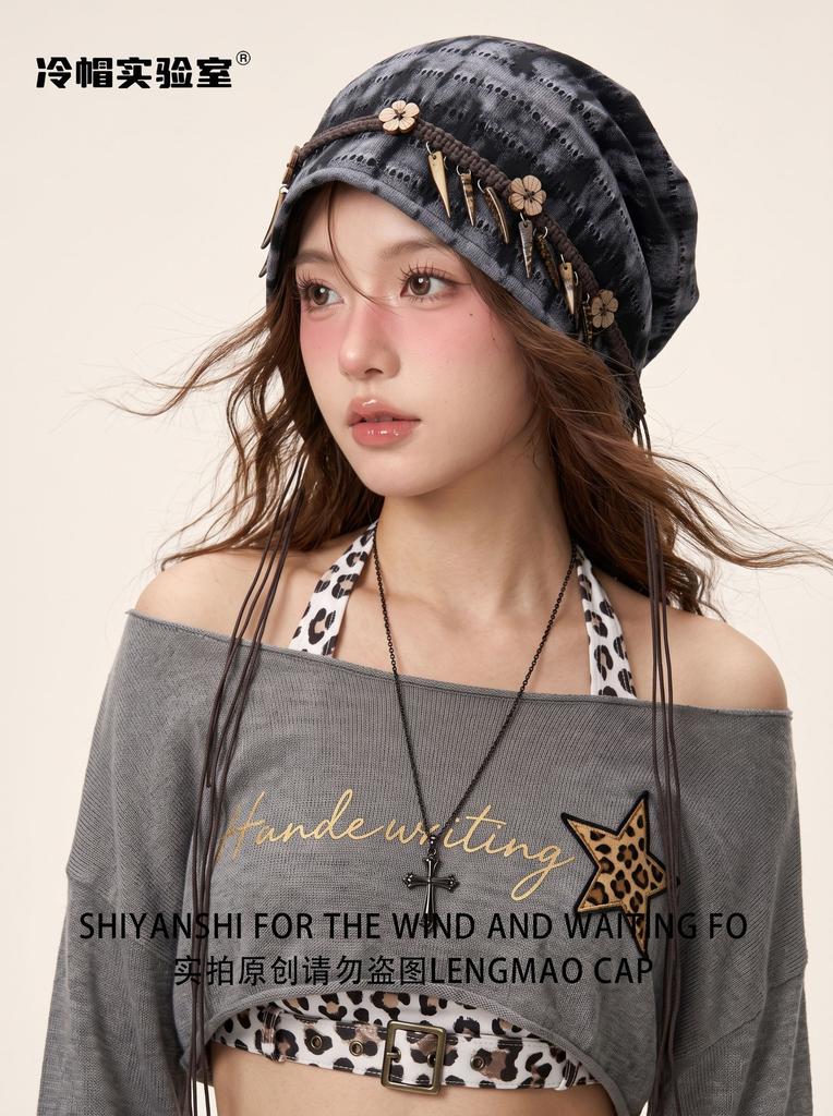 Cold Hat Lab - Retro Striped Puppy Printing Pile Hat Female Spring and Summer Face Small Advanced Sense Versatile