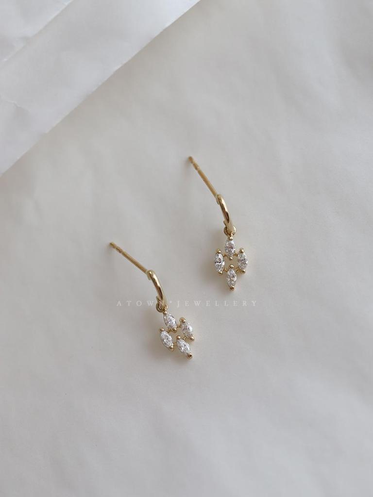 14k Gold-Plated Sterling Silver Diamond Rhombus Dangle Mini Earrings - Japanese Retro Court Style for Women.