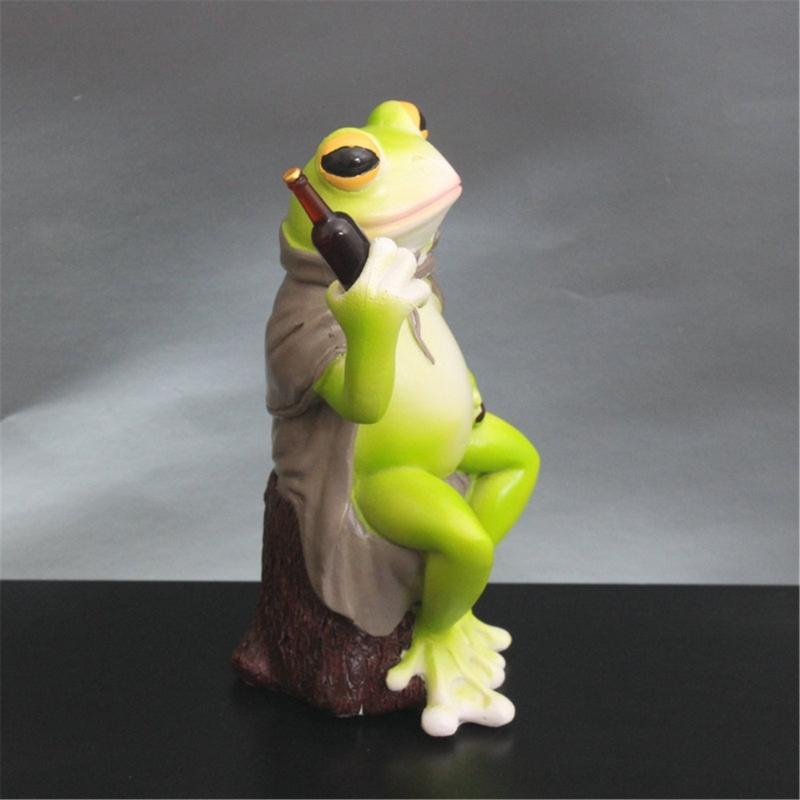 Handcrafted Frogs Statue Weather Resistant Resins Figurine For Yard Decoration Indoor and Outdoor Home Decors Ornament