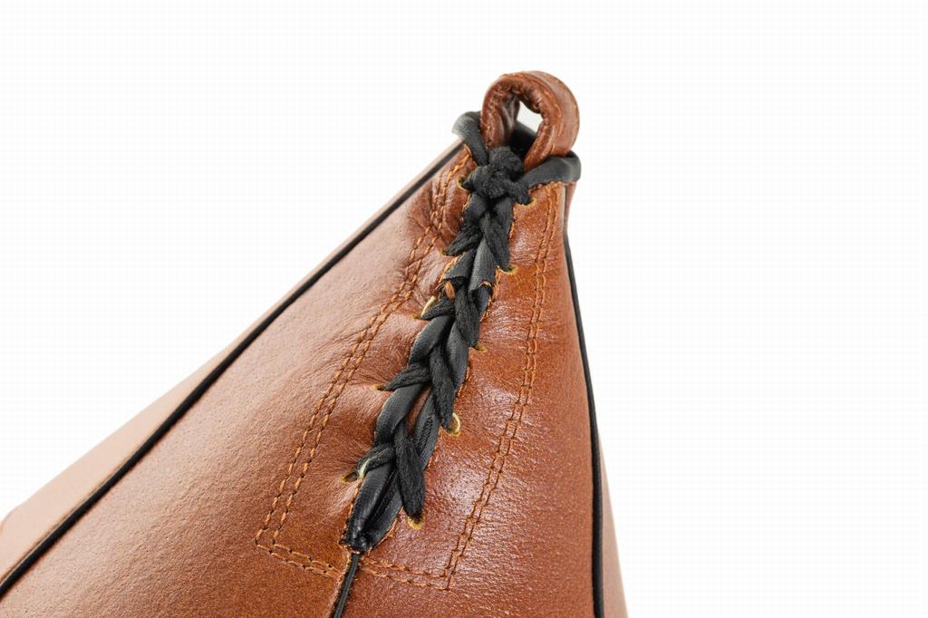 Suspended Boxing Bag Made of Genuine Leather Retro Tan Classic Evolution TG-110