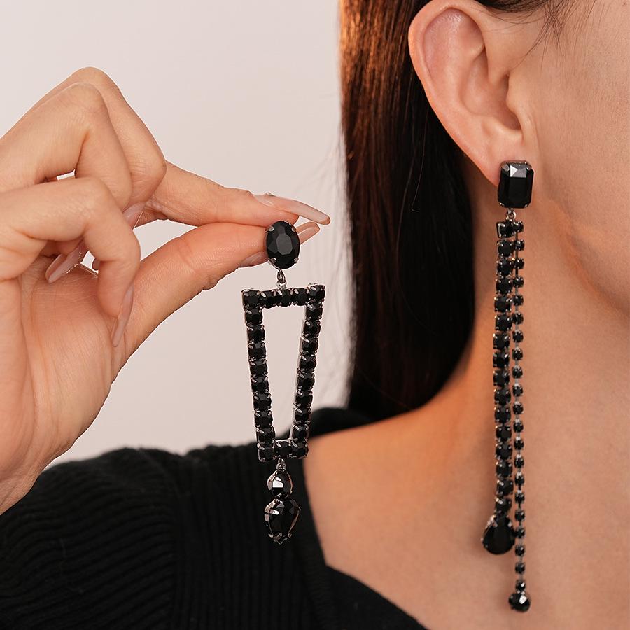 Dark Style Rhinestone Tassel Silver Earrings: Elegant Asymmetric Geometric Design for Women
