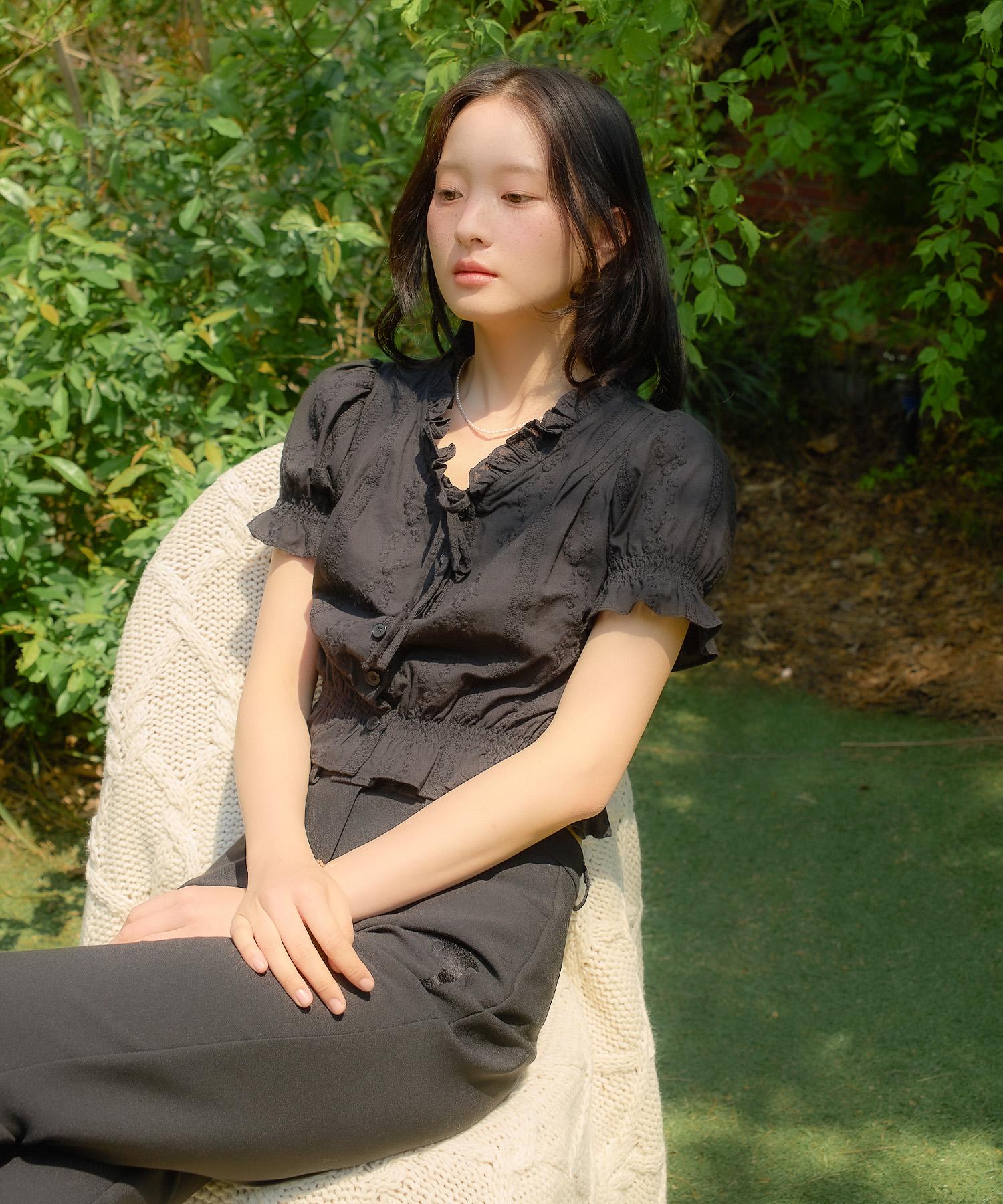 Salon De Yon Lace Puff Shoulder Blouse_ Black S