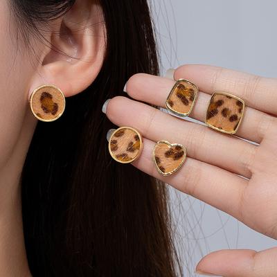 Retro Maillard Leopard Print Flocking Earrings, High-End Women'S Hong Kong Style Fashion Studs, Light Luxury Niche Earrings.
