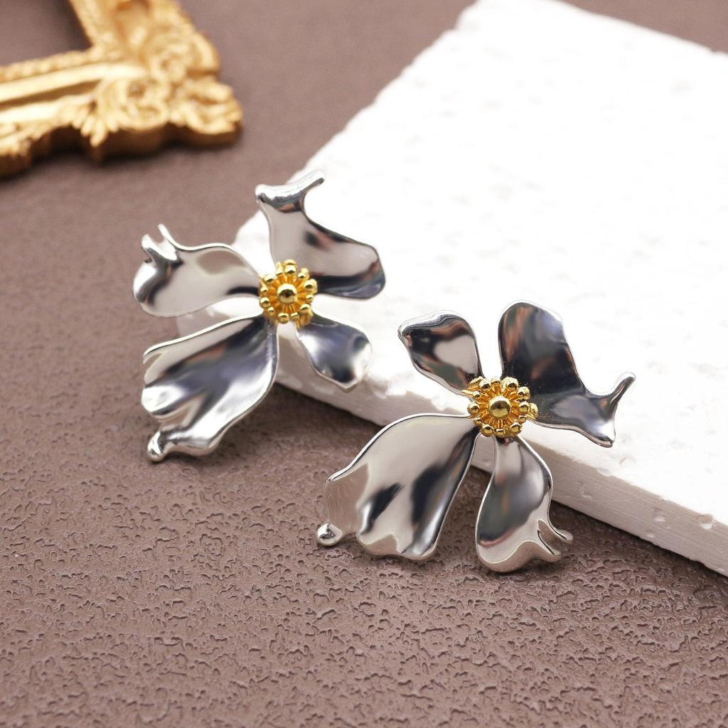 Elegant Irregular Flower Earrings: Luxurious, Versatile, High-End Design for Women