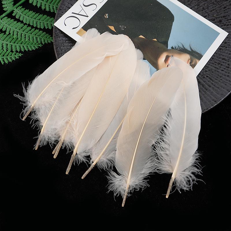 50 Colored Goose Feathers for DIY Dreamcatchers and Art Projects