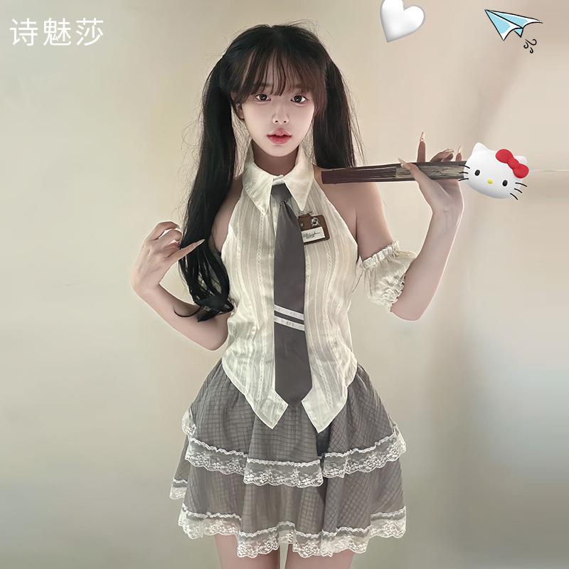 

College style wear suit skirt design sense niche off-the-shoulder white shirt gray tutu skirt two-piece set one size fits all ( 40-65kg )