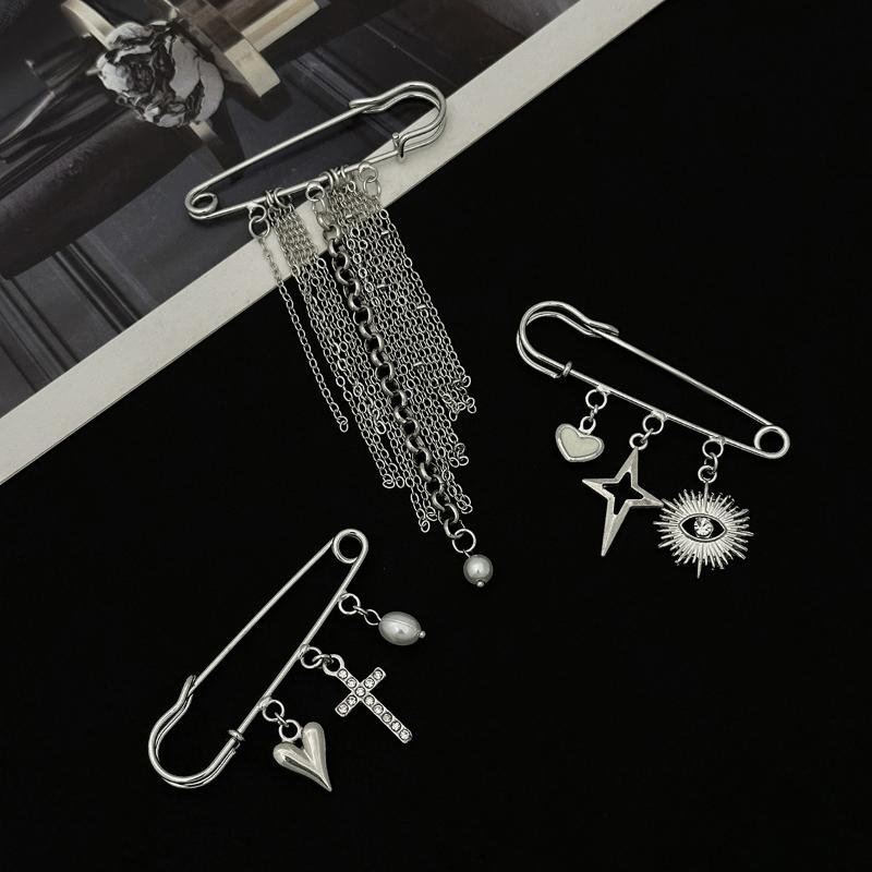 3Pcs/Set Heart Metal Tassel Chain Brooch Retro Design Suit Pin Pendant Fixed Pin Party Accessories Gifts