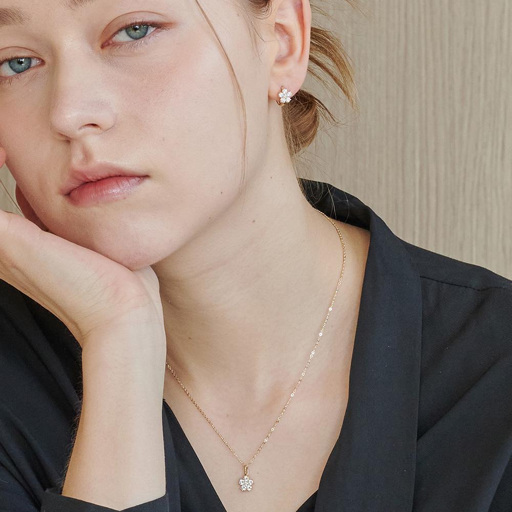Loveenb [14K Gold] Daisy Lab Diamond Earrings