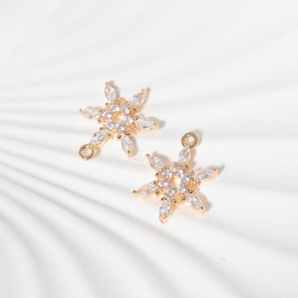 Golden Plated Copper Snowflakes Charms Pendants with Clear Zirconia, DIY Jewelry Making Supplies for Earrings Necklaces, Sweet Girly Gift for Women
