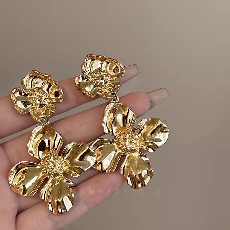 2024 Trendy Colorful Flower Stud Earrings for Women - Summer Fresh Design