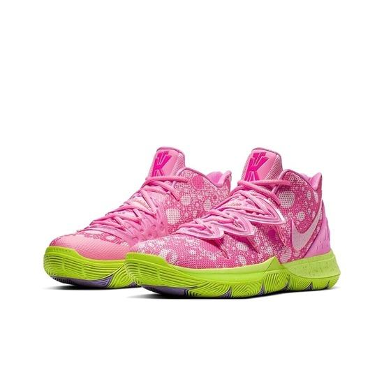 

Nike Губка Боб Квадратные Штаны x Kyrie 5 GS Патрик CJ7227-600 EU 36 красный/розовый