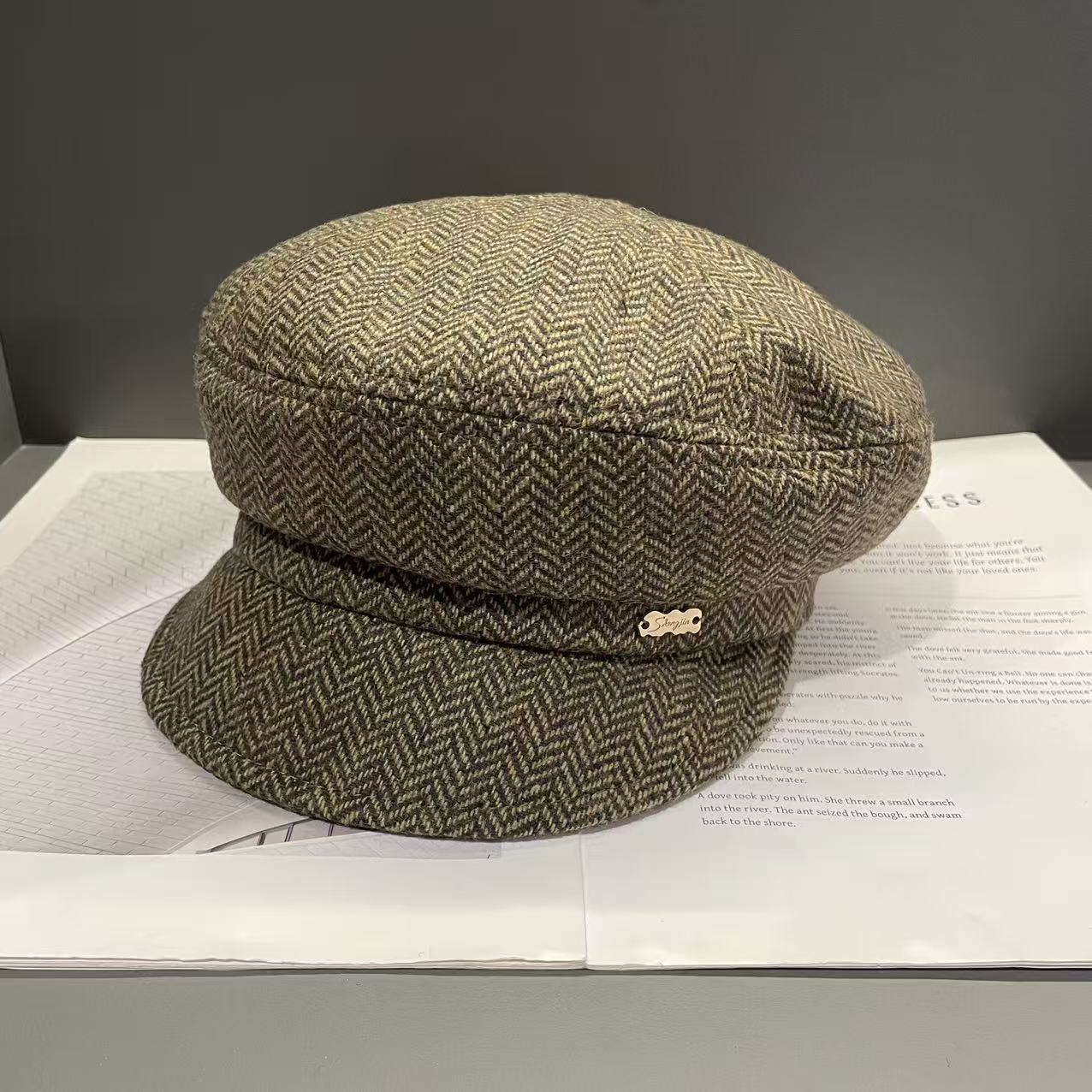 

Британская классическая восьмиугольная шляпа Харрис женская осенне-зимняя теплая кепка с козырьком японская ретро литературная повседневная шляпа газетчика M（56-58cm）