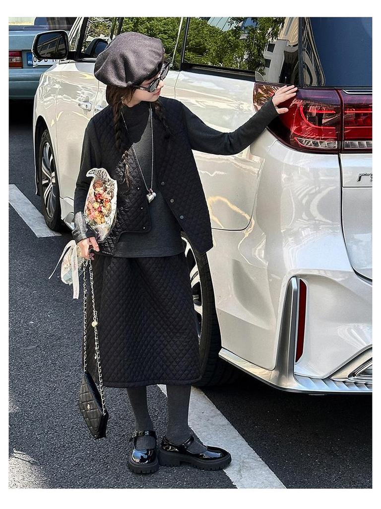 Set Vestă Matlasată și Fustă Midi pentru Fete - Modă Toamnă/Iarnă