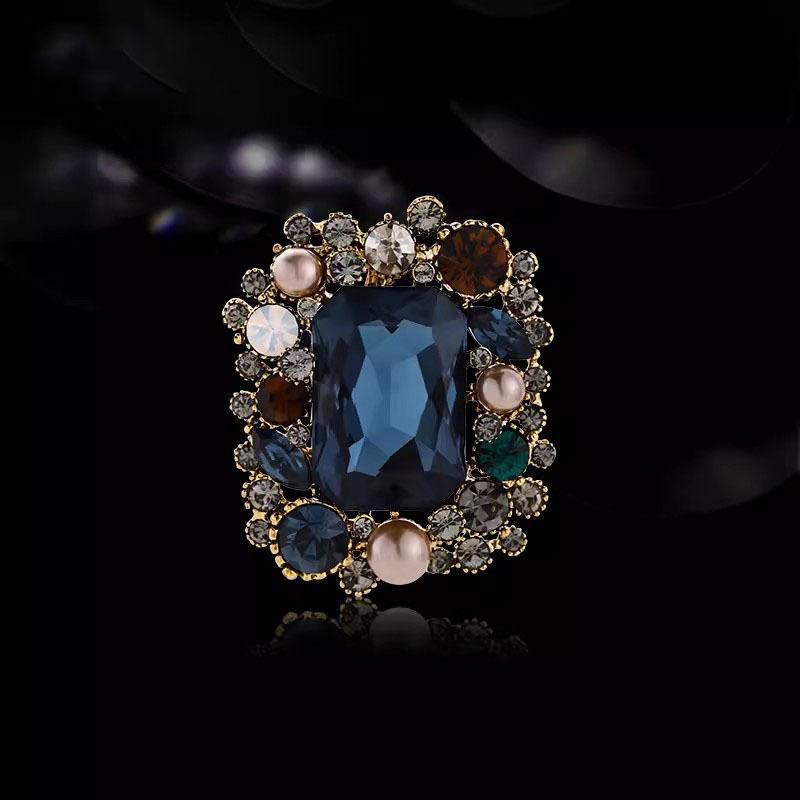 

Винтажная брошь Court, высококачественная женская брошь с кристаллами Temperament, высококачественная булавка Sense, аксессуары для костюма