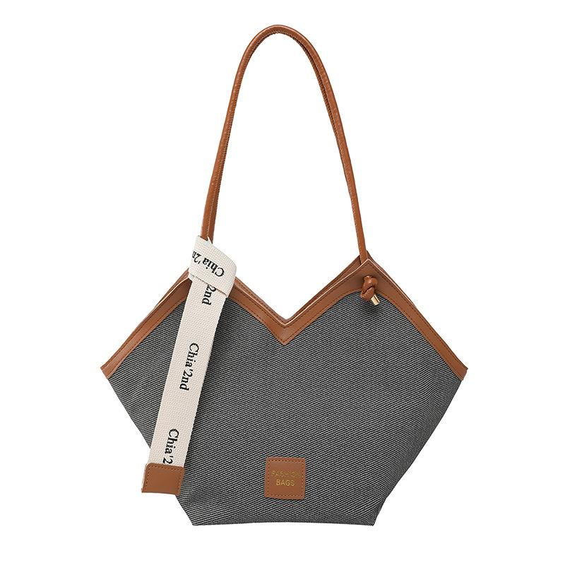 Retro fashion tote bag women 2025 new commuting large capacity shoulder bag trendy casual underarm bag women