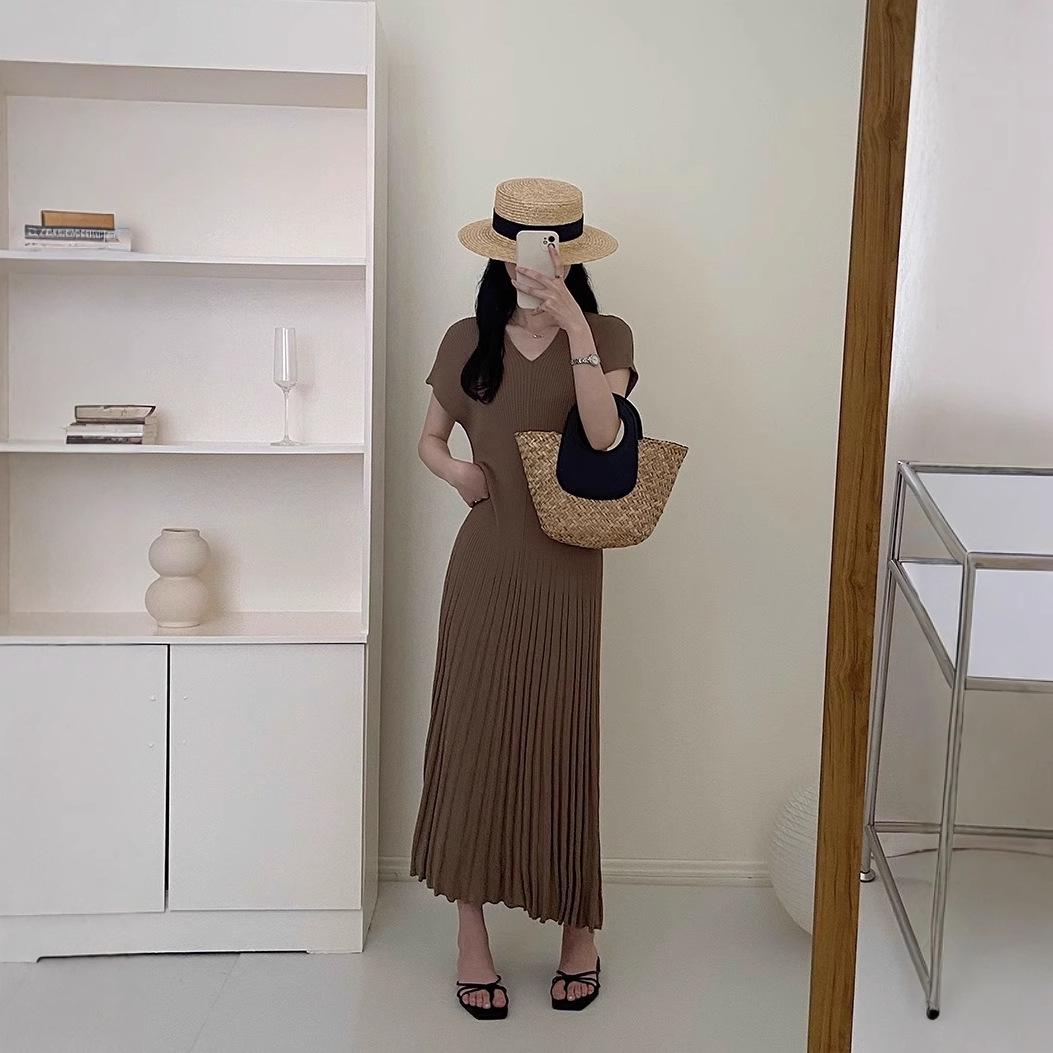 

Women s Summer V-Neck Ice Silk Knit Dress - Short Sleeve, Slimming, Petite Fit One Size - Premium Version кавовий