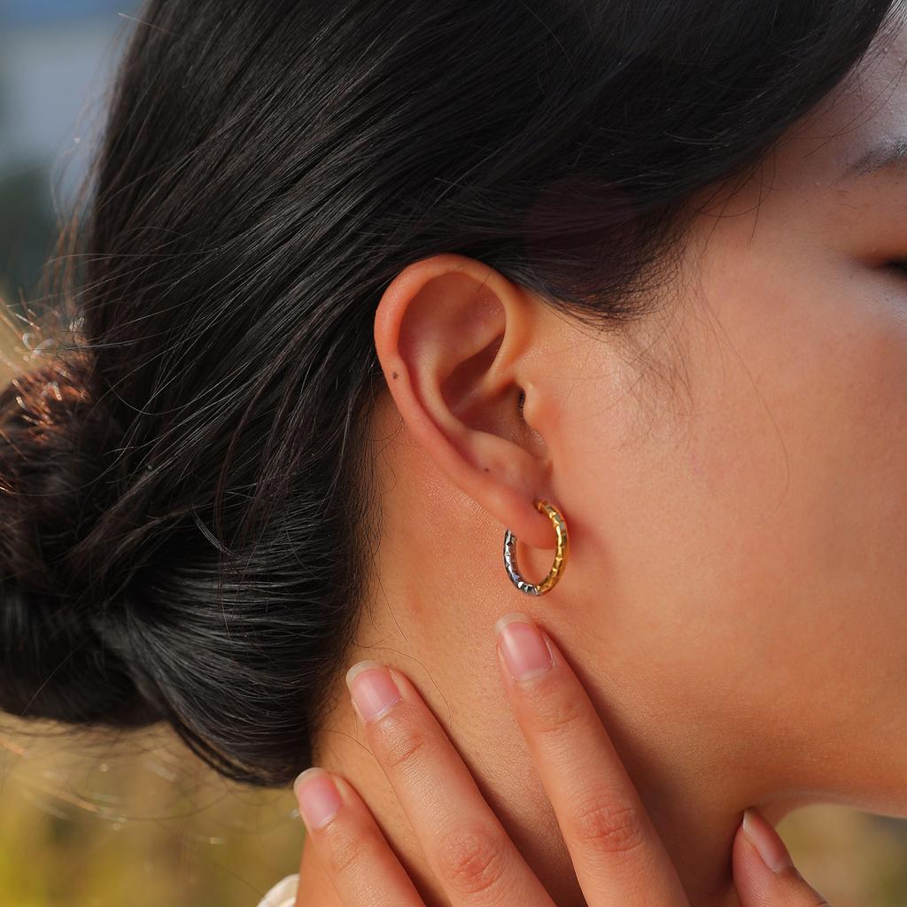 Trendy 2 Tones Minimalist Stainless Steel Hoop Earrings for Women, Gold Color Star Square Heart Huggies Ear Jewelry Accessory