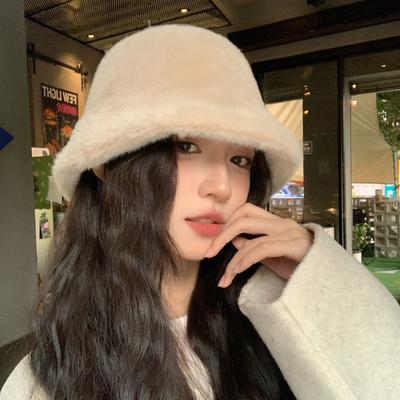 Koreanische Version von Herbst und Winter Neue Mütze für Damen Nachahmung von Nerzfell Einfarbige Vielseitige Fischerhut Winter Winddicht Warm Einfache Plüschmütze
