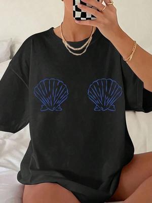 T-shirt Blanc et Bleu Femme Imprimé Coquillages et Étoiles de Mer Tropicales - Chemise de Plage Douce Respirante à Manches Courtes, Coupe Ample Décontractée pour l'Été avec Turquoise