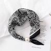 Nuovo versatile piccola coda perla fibbia magnetica foulard quadrato foulard di seta donna primavera estate abbinamento camicia decorazione professionale foulard sottile