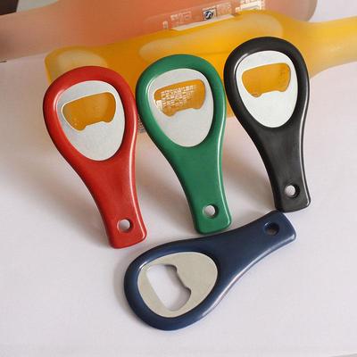 Décapsuleur de bouteille de bière en forme de raquette de tennis portable pour la maison, le restaurant, l'hôtel et l'utilisation promotionnelle