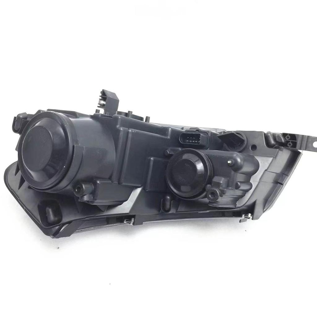 FAW Besturn B70 Headlight Assembly, Old Model Front Combination Light