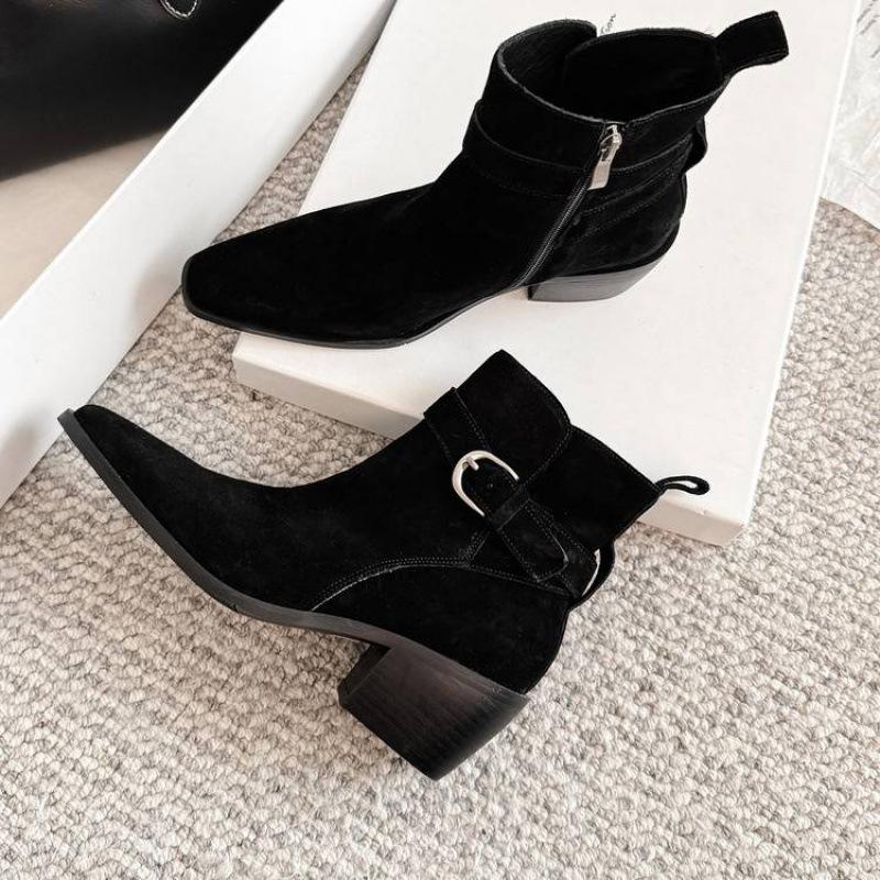 Autumn and Winter Mid-heel Women's Leather Boots Versatile Pointed Rubber Sole Rear Zipper New Low Boots Leather Martin Boots Women