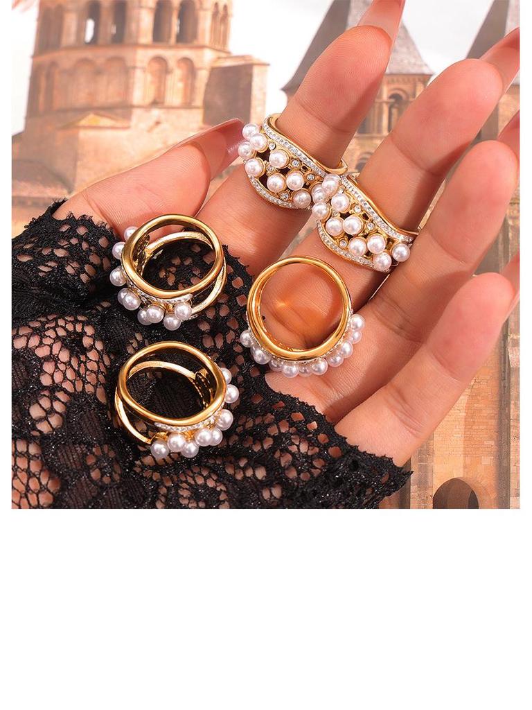 Korean-Japanese Style Zircon Shell Pearl Titanium Ring – Luxury, Trendy, Versatile Design