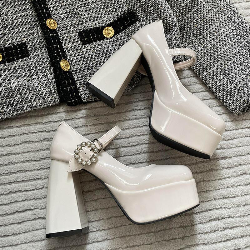 Round Head Retro French High-heeled Small Leather Shoes Women's 2025 New Summer Height Increase Versatile Mary Jane Shallow Mouth Single Shoes